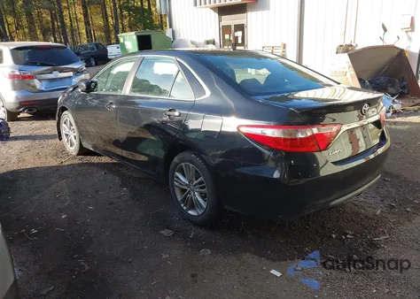 2017 Toyota Camry Se z USA, uszkodzony, nr VIN 4T1BF1FK6HU431660